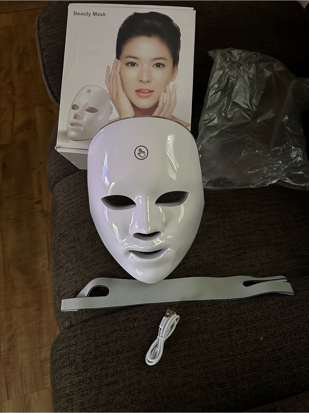 Source Unknown White LED Facial Mask with Adjustable Strap